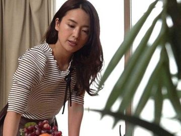 “เปิดโลก Ai Mukai จากสาวธรรมดาสู่ดาวดังแห่งวงการเอวีญี่ปุ่น กับผลงานที่ทั้งร้อนแรงและมีเอกลักษณ์”